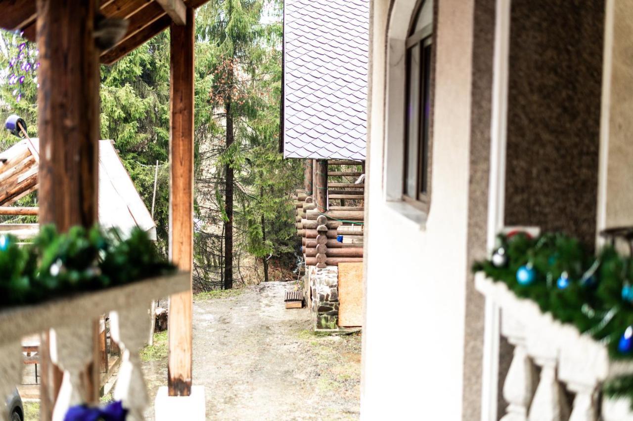Wood House Hotel Pilipets Exterior foto